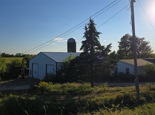 2740 61st Street Ln, Vinton, IA 52349