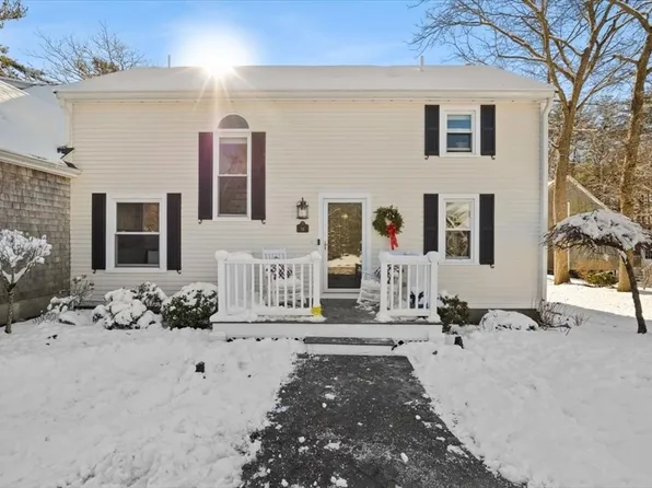 14 Cedarledge Vlg Unit 14, Cohasset, MA 02025