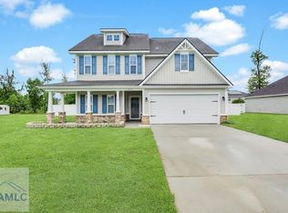 624 Red Oak Ln, Hinesville, GA 31313