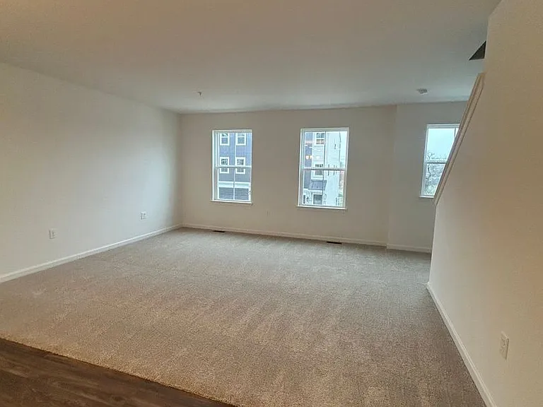 20 Meredith Way — Photo 2