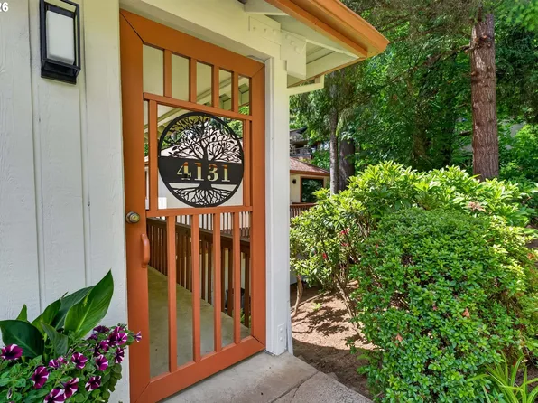 4131 SW Chesapeak Ave, Portland, OR 97239
