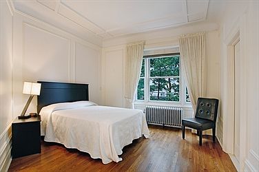 5th image of 140 W 69th St APT 24