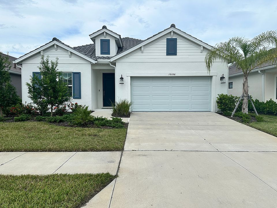 1st image of 10186 Crystal Isle Cir