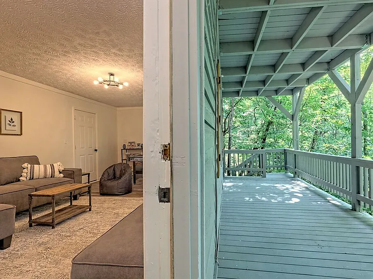 63 Mint Ln — Photo 33