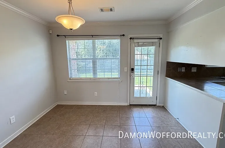 172 Cedar Spring Cir — Photo 6