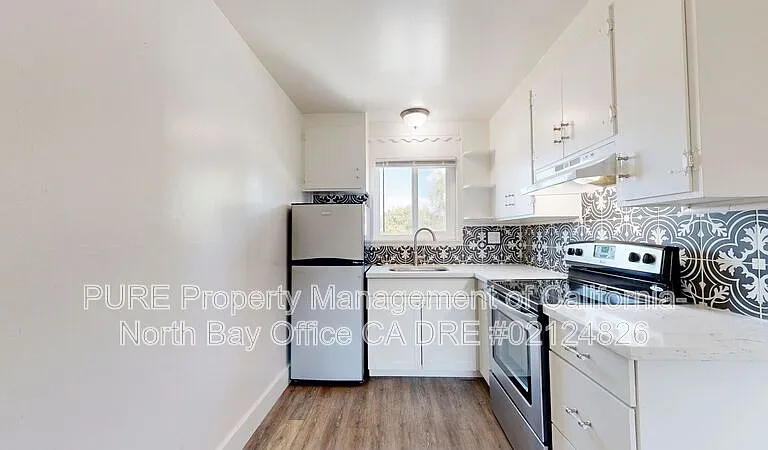 555 Dexter St #H — Photo 11