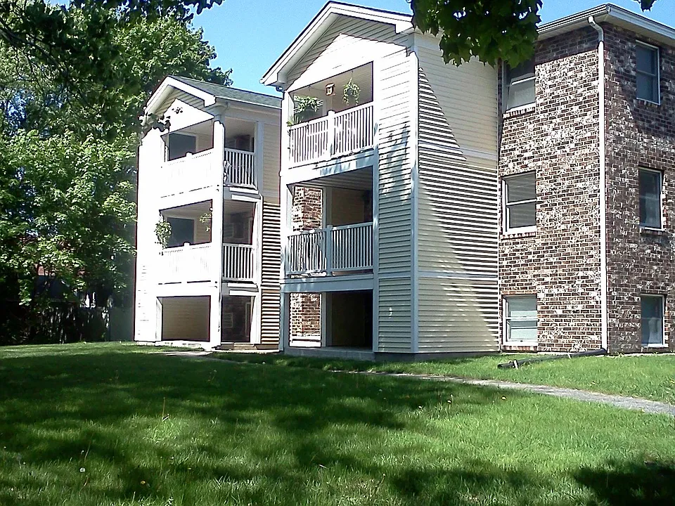 17 Glenwood Ave #23