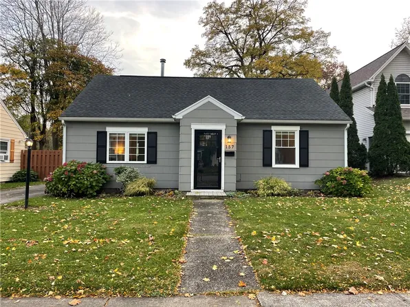 157 Dorking Rd, Rochester, NY 14610