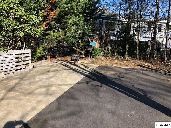 4th image of 4229 E Parkway Lot 106