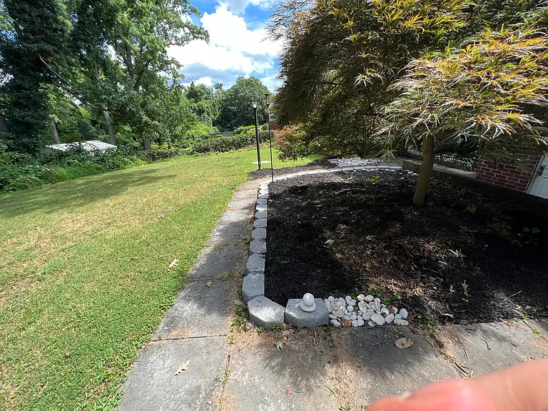8 Virginia Dr — Photo 3