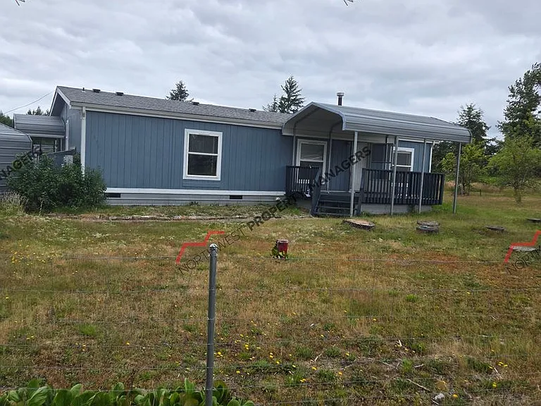 18415 Ivan St SW — Photo 1