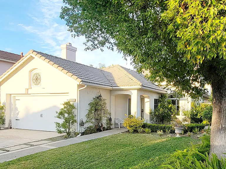 Shoreline Dr — Photo 5