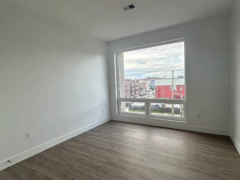 124 South St #303 — Photo 2