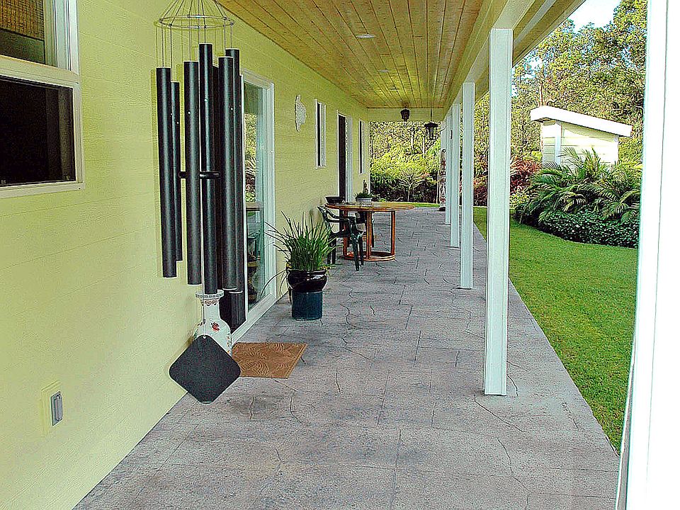 Back lanai - 60 feet long