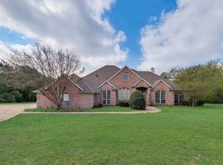 102 Dobbs Rd, Denton, TX 76208