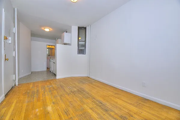 Rented by Bond New York | media 20