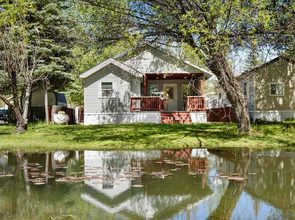514-E13 N Sawyer St #E13, Cascade, ID 83611