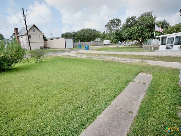 4th image of 902 W Monroe Ave