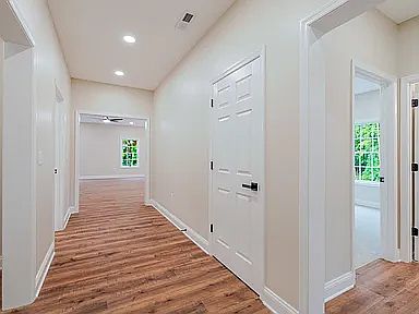 1st image of 1103 Aspen Ave