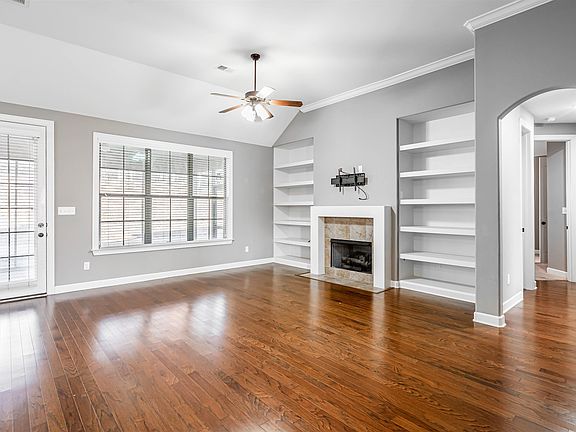 5th image of 3625 Wellwick Dr