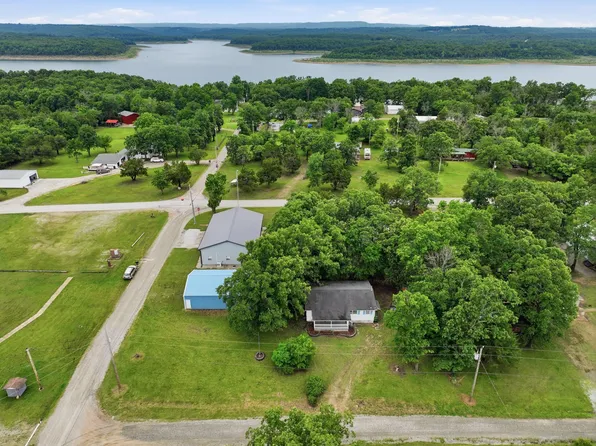121 Paula Avenue, Peel, AR 72668
