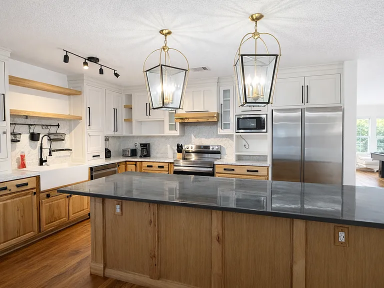 6135 Donely Pl — Photo 34