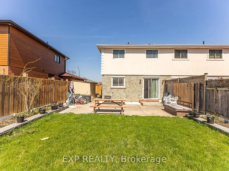 3270 Klaiman Dr — Photo 43