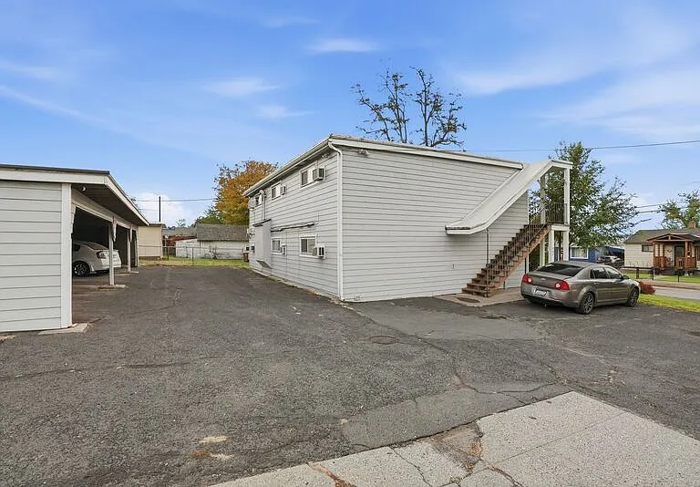 547 E Fairview Ave #549 — Photo 12