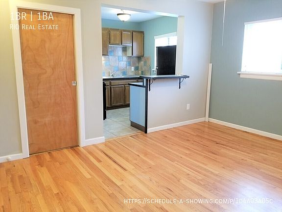 4th image of 2070 S Milwaukee St APT 1