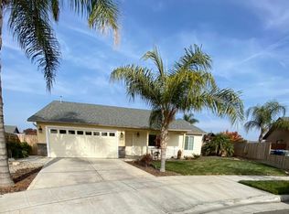 1474 E Washington Ct, Reedley, CA 93654