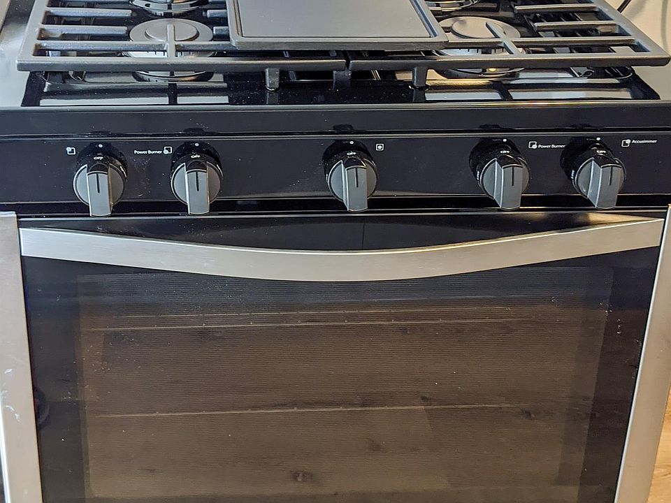 Gas range