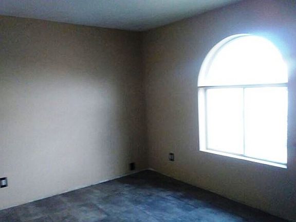 5th image of 8031 N Suwannee Dr