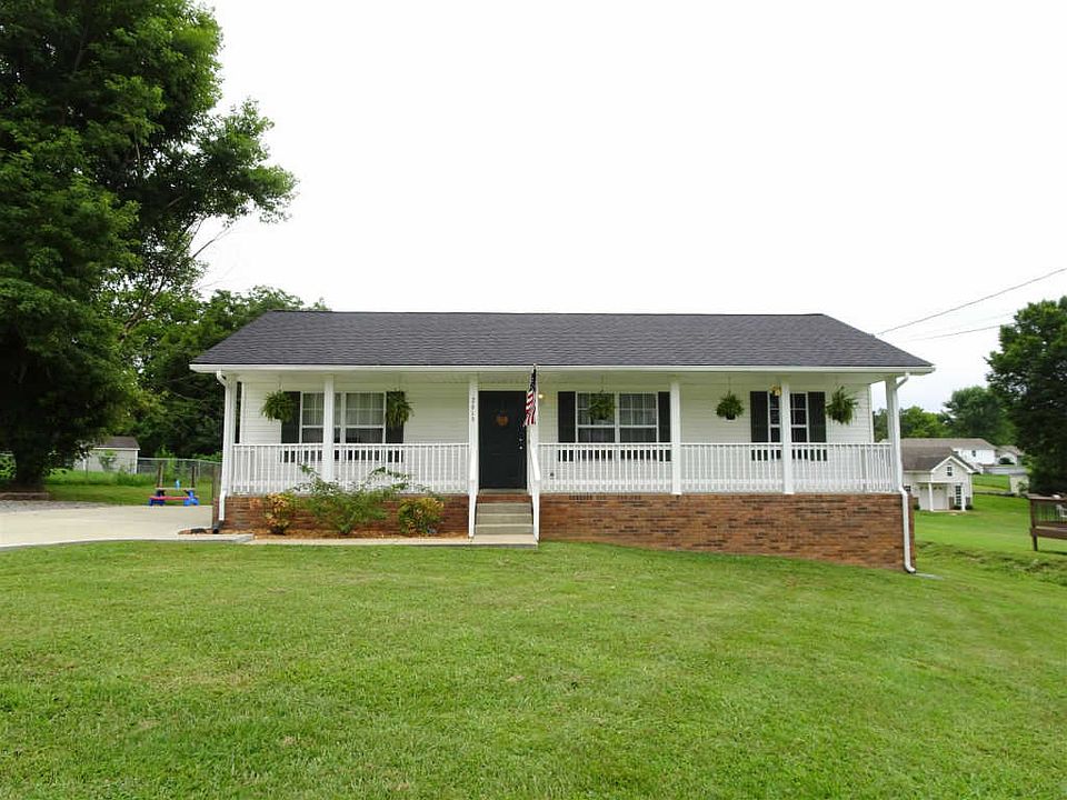 1st image of 2619 Cummings Cir