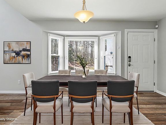 3rd image of 1631 Roanoke St