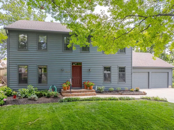 1212 Oxford Ter, Lawrence, KS 66049