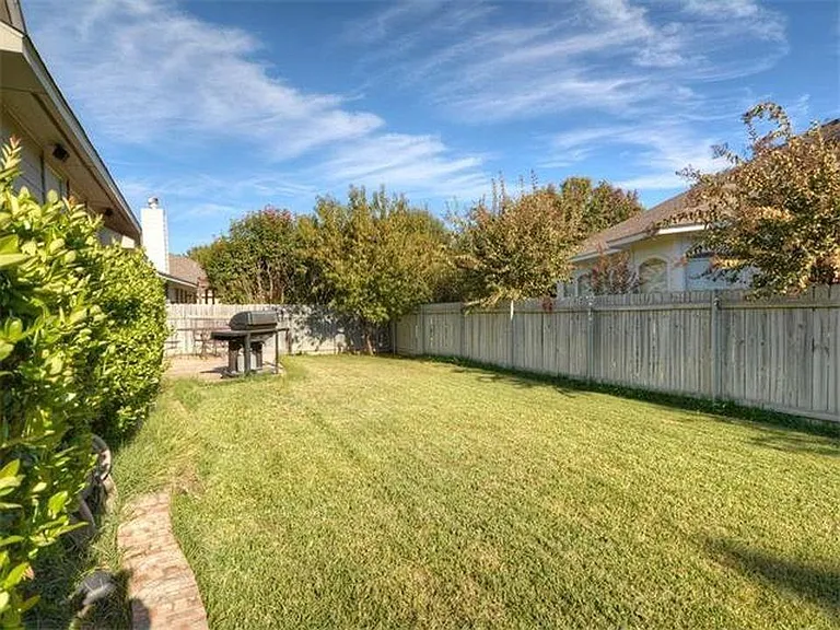 4013 Galena Hills Dr — Photo 23