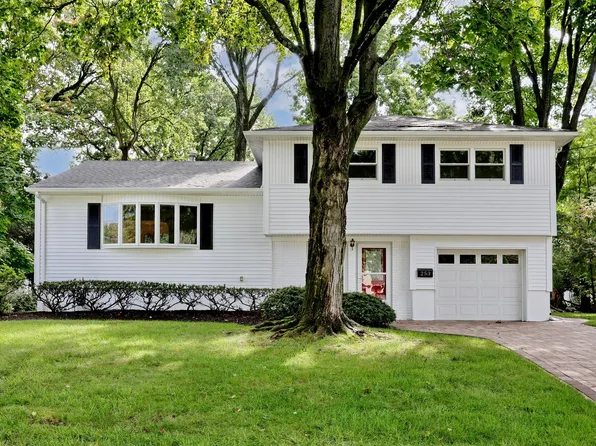 253 Jeffer St, Ridgewood, NJ 07450