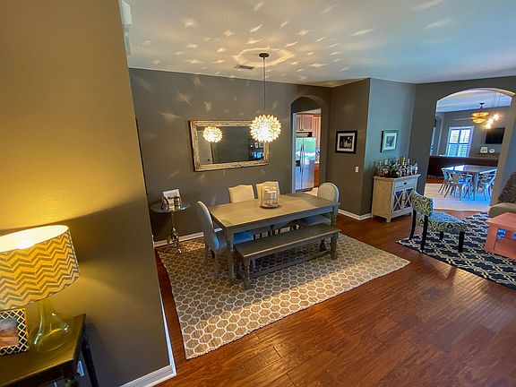 5th image of 10637 Weybridge Dr
