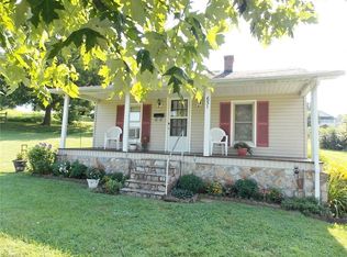 631 Factory St, Mount Airy, NC 27030