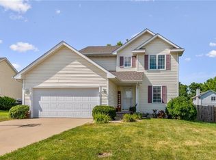 812 Edgewater Dr, Polk City, IA 50226
