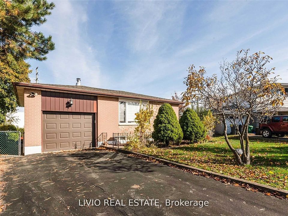 1st image of 12 Finsbury Dr