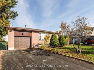 12 Finsbury Dr, Brampton, ON L6T3P9