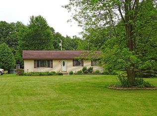 6299 Cedar Lake Rd, Pinckney, MI 48169