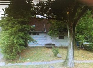 1594 Oak Tree Rd, Iselin, NJ 08830