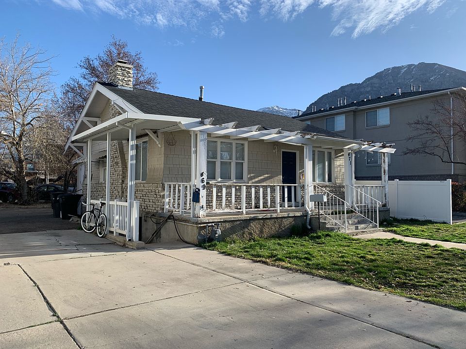 The unit being shown is the basement unit of this home. Top and bottom completely seperated duplex.