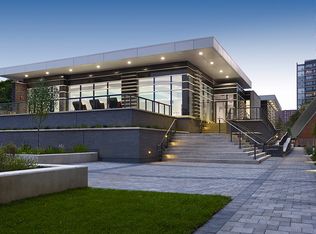 Hampton House South, Toronto, ON M4P 1L6