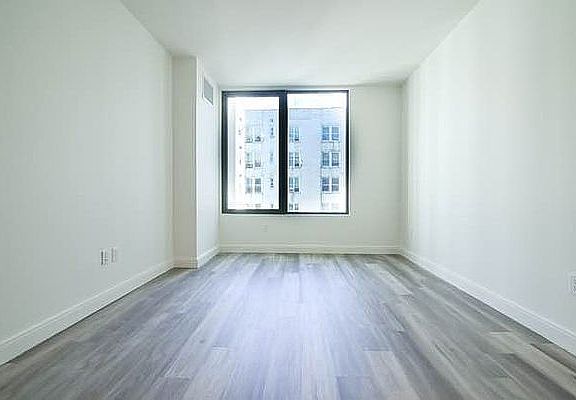 4th image of 160 Clarkson Ave APT 7M