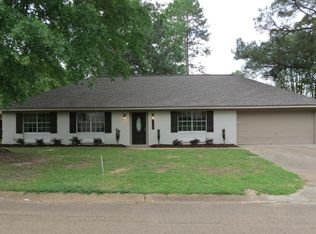 1147 Winnrose St, Jackson, MS 39211