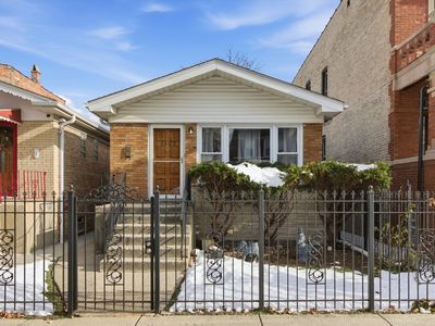 1525 N Springfield Ave, Chicago, IL, 60651