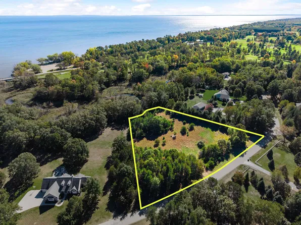 LOT 4 Edwards Ave, Marinette, WI 54143